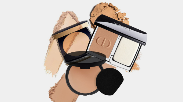8 Best Powder Foundation for Older Women for Smooth Coverage