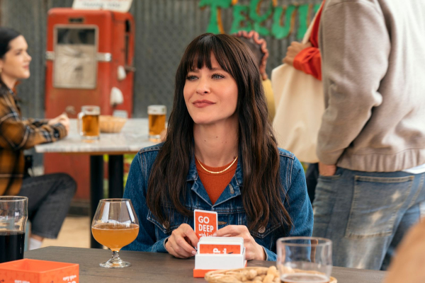 Jackie Tohn as Esther in episode 209 of Nobody Wants This